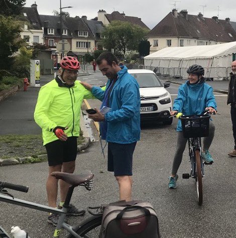 Quand on aime son territoire, on ne compte pas (même en vacances !)… 700 kms à vélo en 10 jours, 117 communes étapes, des centaines d’élus et d’habitants rencontrés … <a href="/christoblanchet/">Christophe Blanchet</a> mouille le maillot pour sa circo 👌💪🎉 ! Bravo ! #lacircoavelo : bfmtv.com/politique/ce-d…