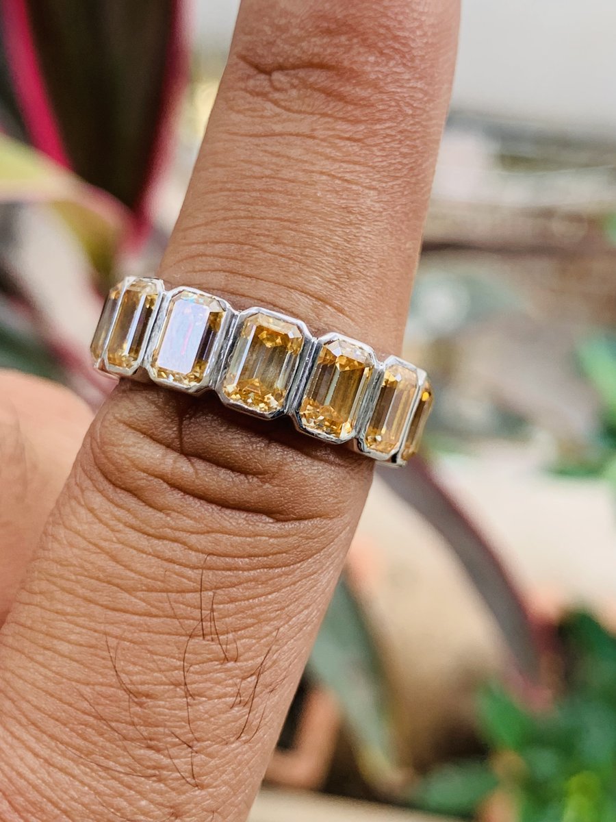 SwiftDiamond6's tweet image. Emerald Cut Simulated Diamonds Wedding Band CubicZirconia 7CT Yellow Diamond Engagement Full Eternity Band With Bridal Band CZ Ring ForWomen.
#emeraldcutring
#yellowdiamondring
#yellowstoneband
#stackablering
#weddingband
#simulatedband
#fulleternityband
#proposalring
#czring