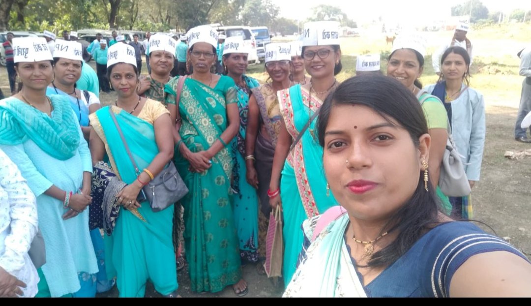 AjayMar15458873's tweet image. _ रस्ता भी जण दू , चलूंण भी जण दू,
मी आग छो तबीयत से जलूण भी जण दू !!
मी थे मोम ना समझु जु  झट पिघल जांदू,
मि सूरज छो डूबिक निकल दु भी जणदु
#RestoreOldPension 
#PrivatizationNoSolution
@PMOIndia @HemantSorenJMM @ysjagan @Dksingore 
@vijaykbandhu
@NmopsInd