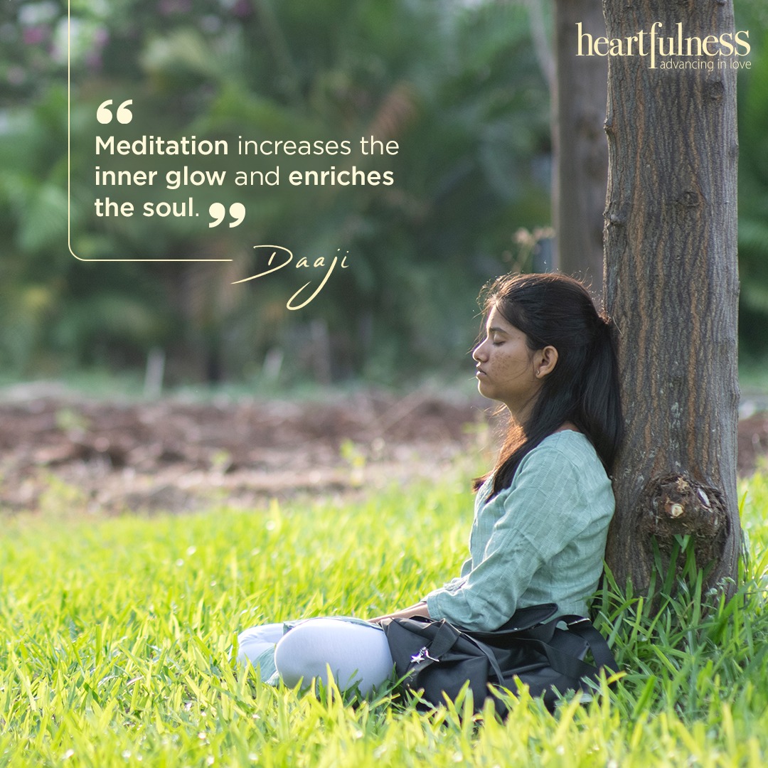 heartfulness's tweet photo. When we meditate, we experience transformation from the inside out, developing love and acceptance for ourselves and others. We can then find peace in the simple things in life, learning to appreciate each moment, and the beauty in everyday life.

#Heartfulness #Daaji #Meditation #Love #Transformation #Acceptance #Life
