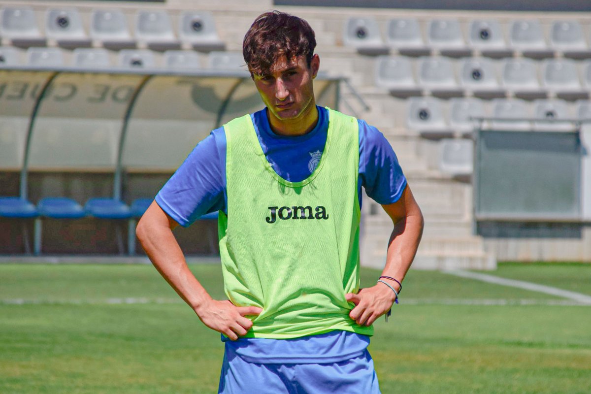 CanteraUBC's tweet photo. 📢 #CanteraUBC❗ 

Orgullosos de la presencia de nuestros canteranos Murillo y Feijóo, además de los ya habituales en estas sesiones de comienzo de pretemporada, con el primer equipo ¡enhorabuena por vuestro gran trabajo! ⚽ 

 #MurilloEsBalompédico #FeijooEsBalompédico https://t.co/KuQ4WbbF9H