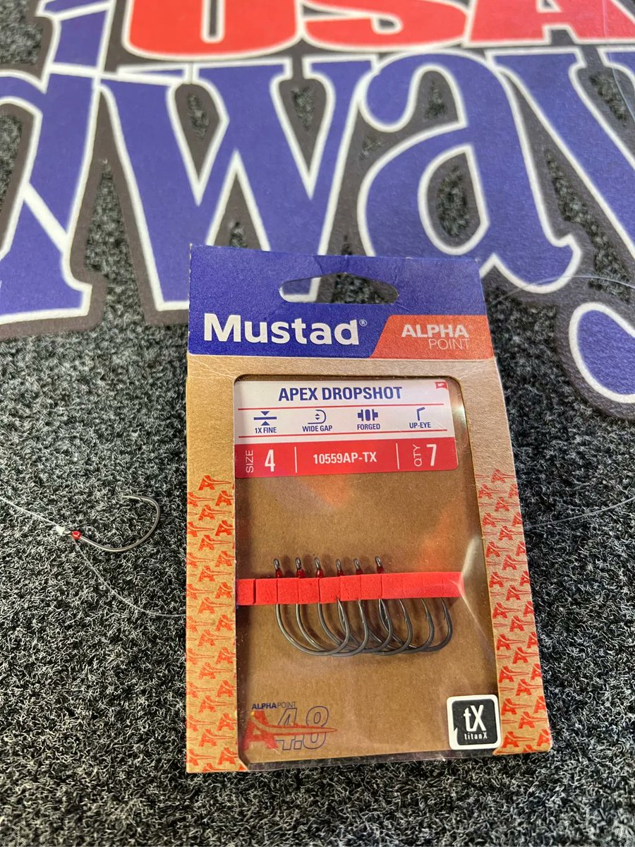 The new @mustadfishing Alpha point hooks are the 💣!!!! Thin, strong & SHARP! #mustadfishing #alphapoint