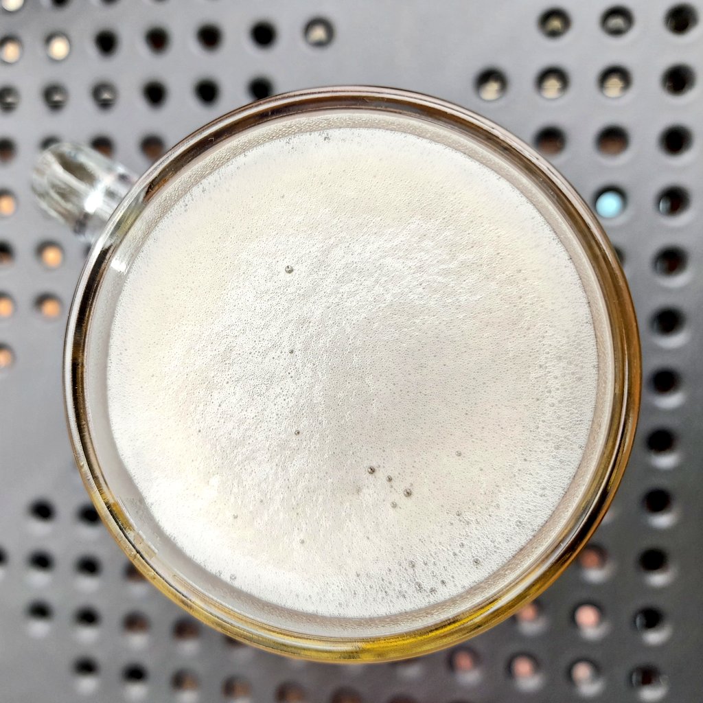 JanSuch6's tweet photo. Místní světlé pivo
#Colberg https://t.co/JjZO1g0Irn