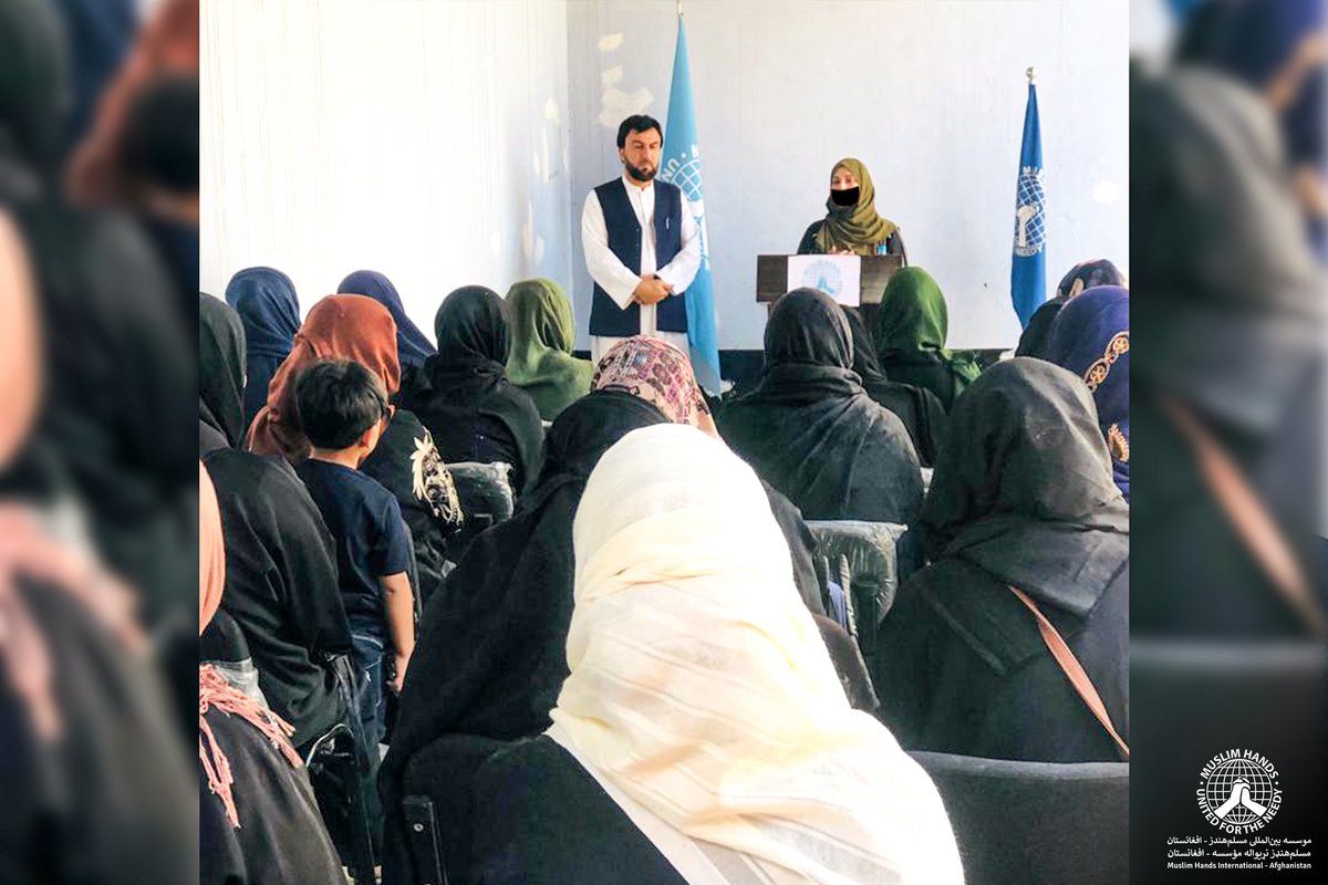muslimhandsaf's tweet photo. تصاویری از جلسه والدین، لیسه عالی مسلم هندز
هدف اصلی این جلسه افزایش مشارکت خانواده‌ها در امور تعلیمی متعلمین میباشد. https://t.co/OW2oofPGiX