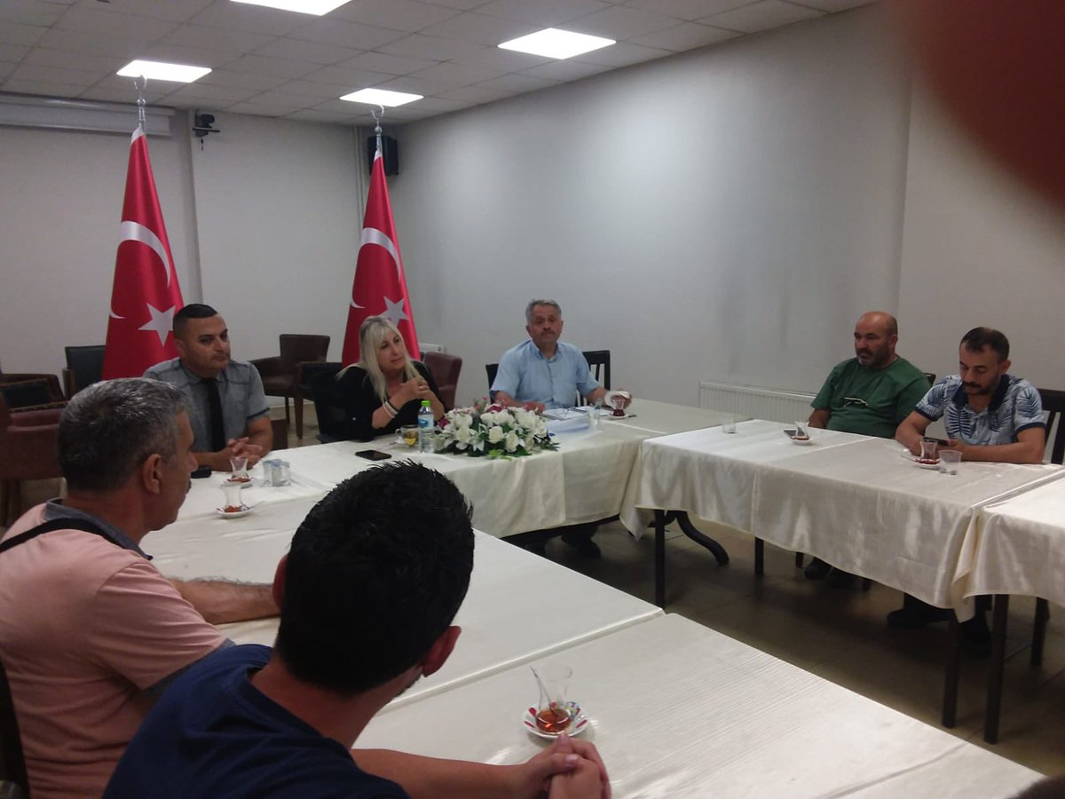 🏫 Eğitim Yatırımlarımız Devam Ediyor

İl Müdürümüz Züleyha Aldoğan, okul ve kurumlarımızda gerçekleştirilen büyük onarımlara dair yüklenici firma temsilcilerinden bilgi aldı; okullarımızın eğitim öğretime hazır hale getirilmesi için onarımların bir an önce tamamlanmasını istedi.