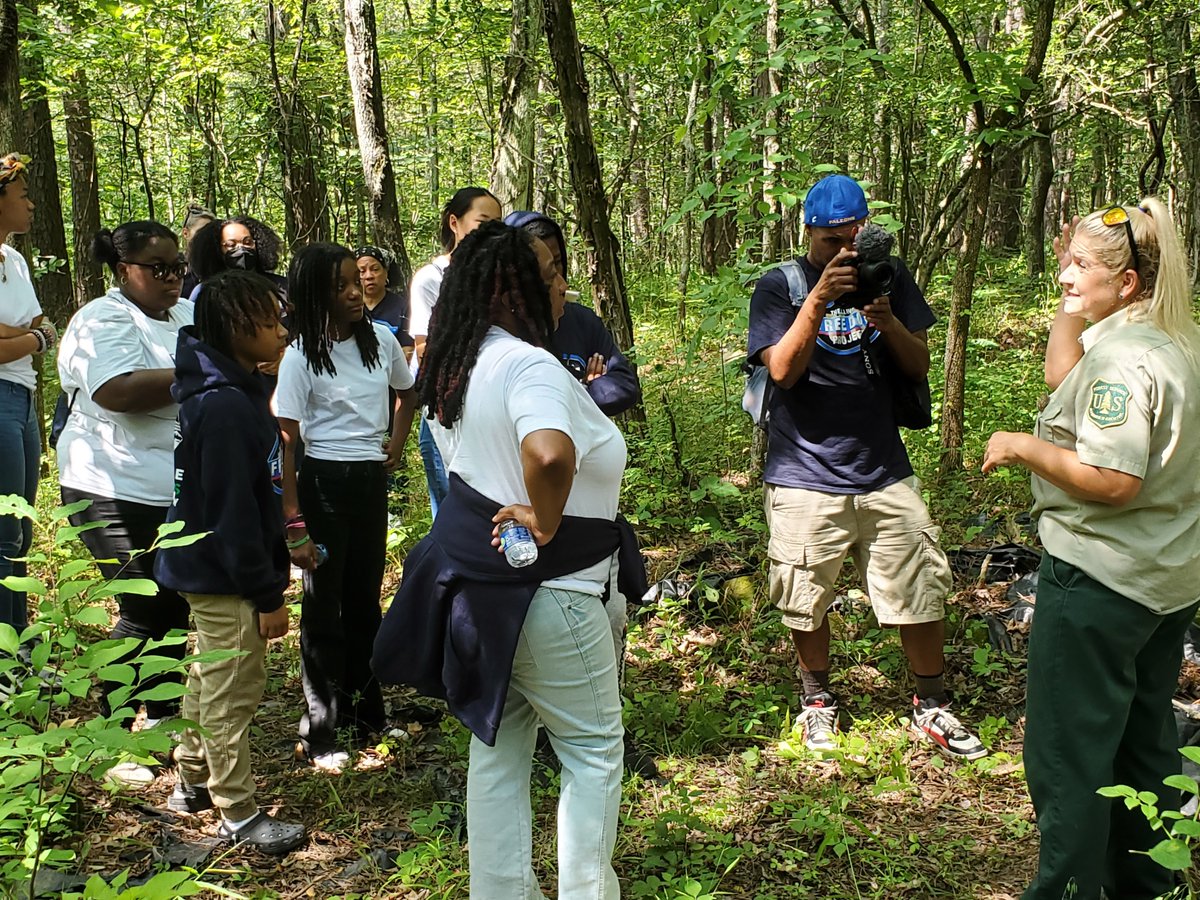 ShawneeNF's tweet photo. The #ShawneeNF Heritage Program gave guided tours of several historic sites for the Illinois Freedom Project, a group mostly of high school and undergraduates which seeks to tell the untold stories of everyday historic Illinoisans who struggled against slavery and prejudice. https://t.co/Y3opTD71RH