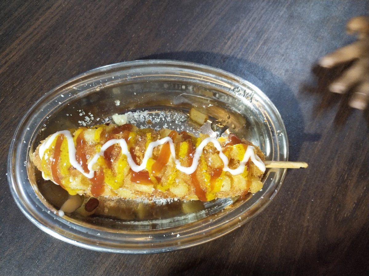 AnbumaniDivya's tweet photo. Hi guys I'm a Korean chef in India 😍🫰can you guys guess what is this food name⬇️ https://t.co/ciwuNJ0Bax