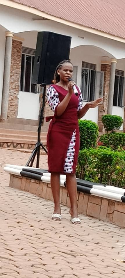 sfrash_namataba's tweet photo. #LadiesOfPower at @sfrashs : Insight - The Academic Registrar, Engineer Asherure Immaculate, speaks to new students during today's #SfrashFreshersBall2023 https://t.co/vbk5lhUtp2