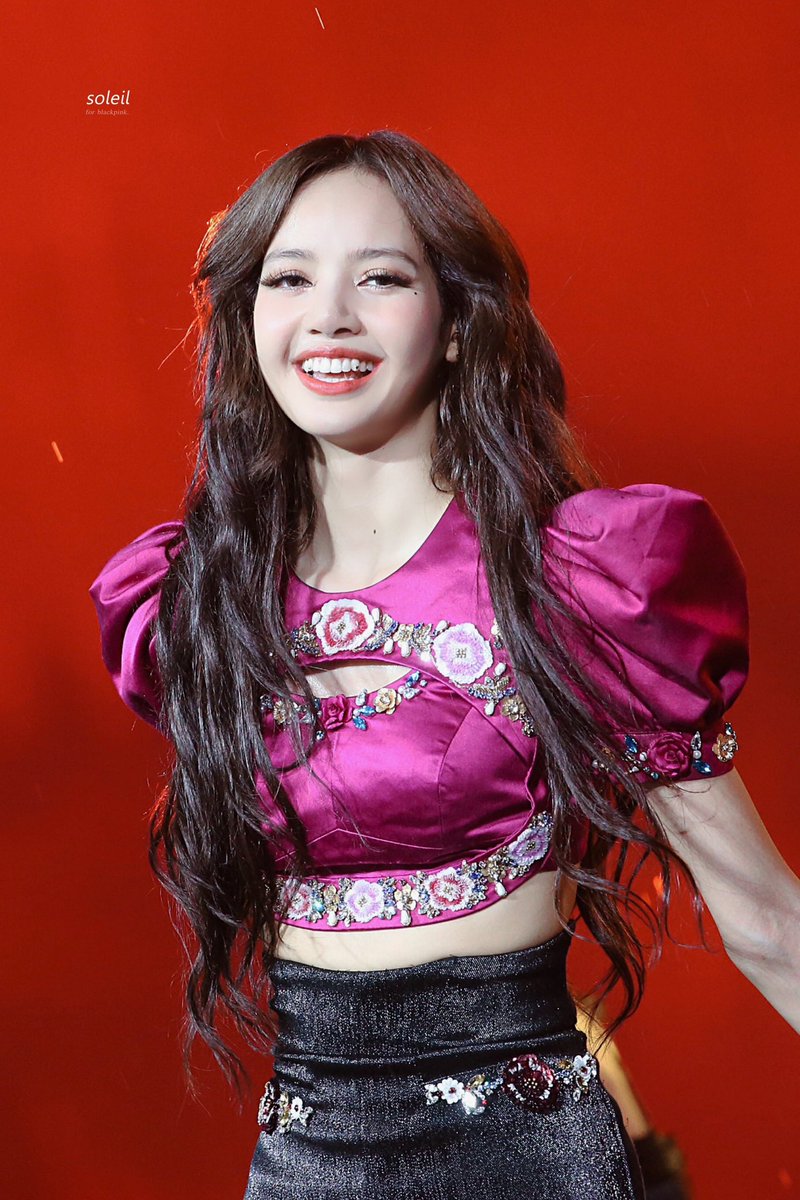 soleil_hae's tweet photo. 230730

#BLACKPINK #LISA
#블랙핑크 #리사
#BORNPINKinHanoi https://t.co/NTrwdqvaTy