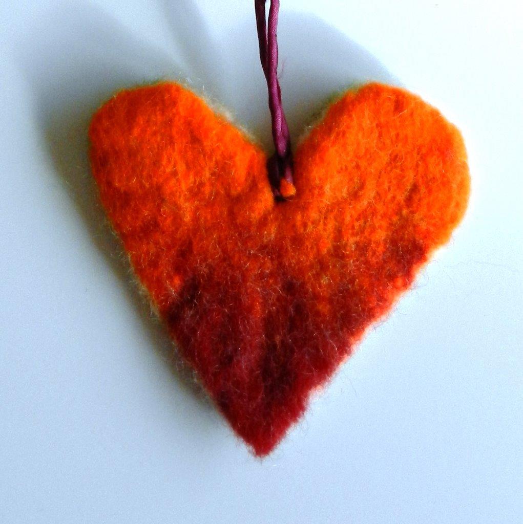 Er is nog een plekje vrij op dinsdag 15 en 29 augustus bij de creatieve workshop vilten met wol. Het thema is dit keer ‘zomer’. De workshop is van 10.00 tot 12.00 uur. Kosten voor deelname: €6,- per ochtend. Meer info: ap.lc/IYCJB
Aanmelden via: Aanmelden@viore.org