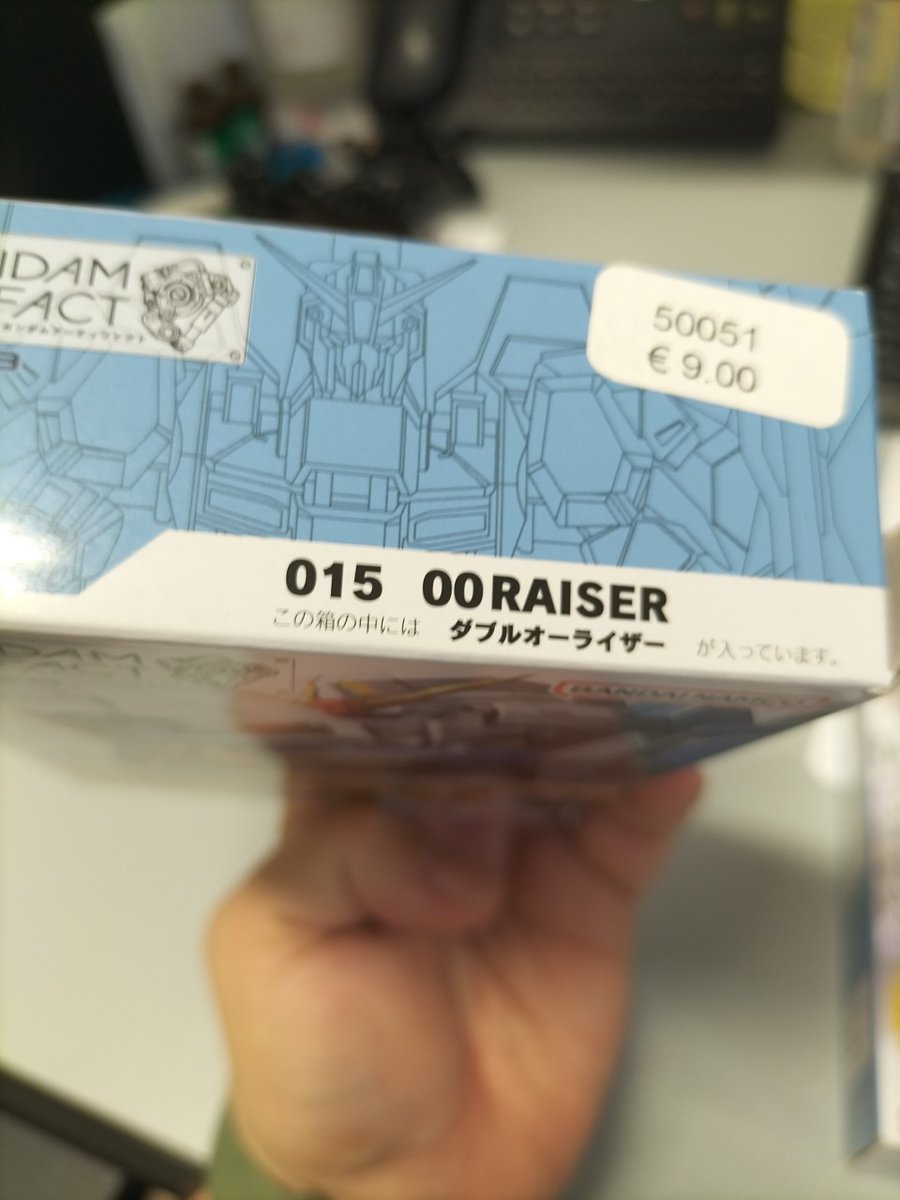 rossipaolored's tweet photo. È abbastanza difficile trovare i in Italia e mini kit della serie #artifact così quando ne trovo uno non me lo faccio scappare. #gunpla #gunplainitaly #gunplarovigo #bandai #modellismo https://t.co/iJkK1156jN