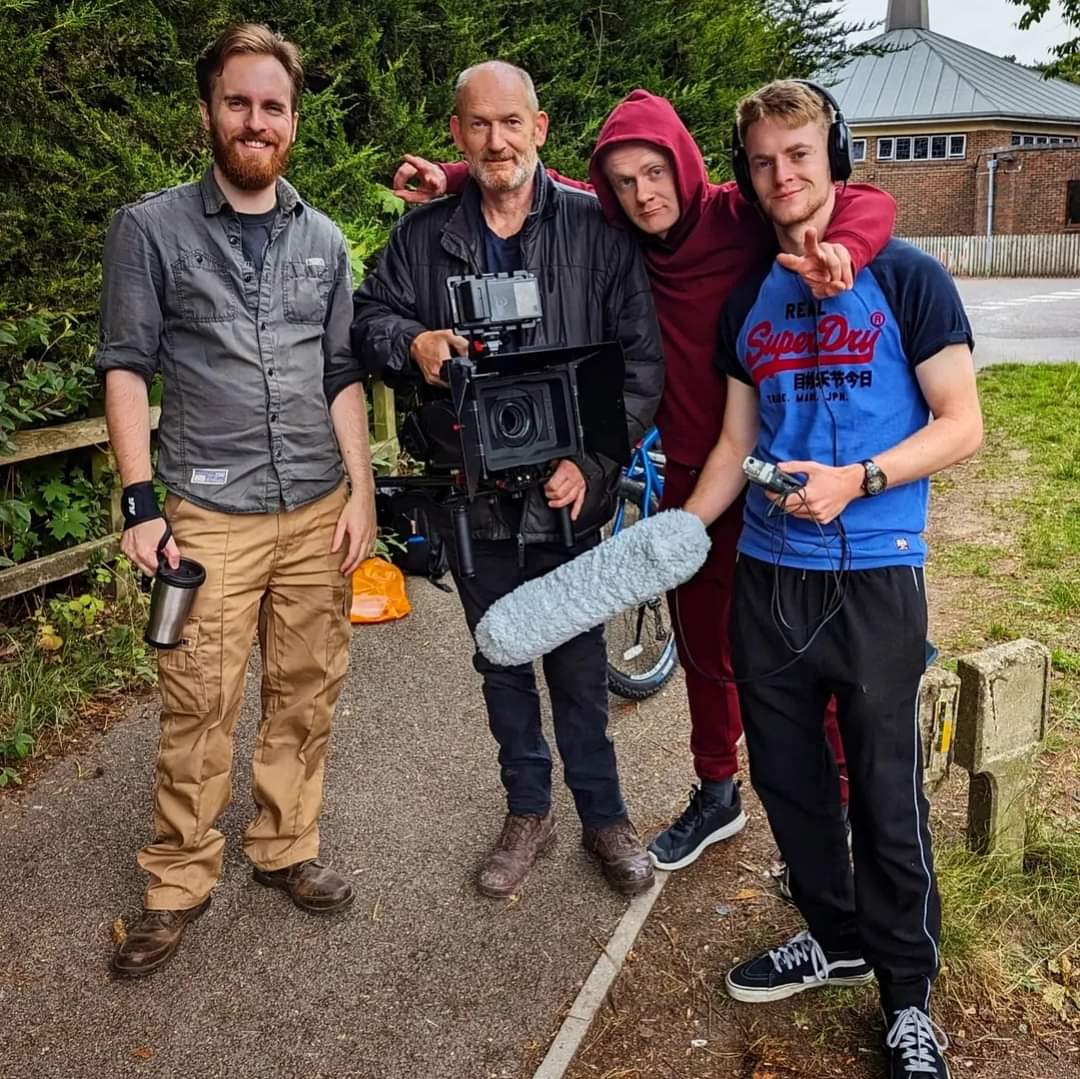 Aaronbartlett92's tweet photo. Just casually looking cool on set
#badtasteshow #onset #filmlifestyle #filmlife #filmmakers #filmmaking #actors #directing #producers #wildtex #panasonic #panasoniccamera #onsetselfie #lookingcool #comingsoon https://t.co/YXcvpPmeFK