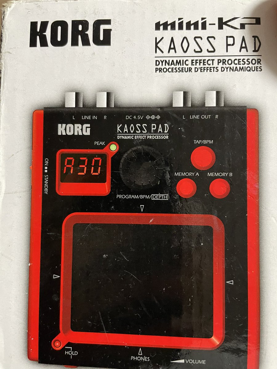 gegenezumiana's tweet image. 小1の娘が描いたKORGのKAOSSPAD。
#KORG
#KAOSSPAD