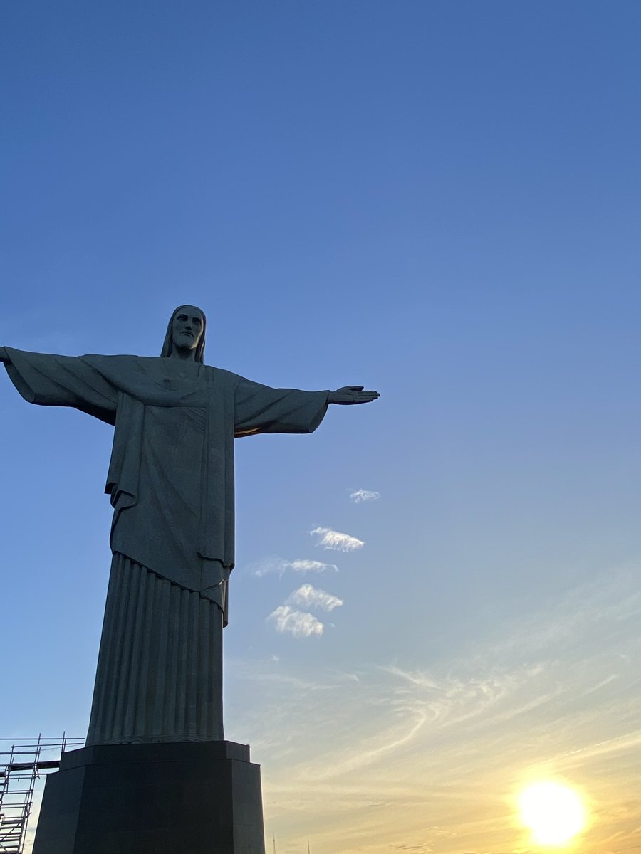 noir_carre's tweet photo. Découvrez de nouveaux horizons tout en travaillant avec #WorkYourWorld !
La prochaine destination est le BRÉSIL 🇧🇷 !
Merci à Celine de partager ses photos inspirantes et de nous faire voyager à #Rio ! 🌏👩💻✈️
#FutureOfWork #DigitalNomad #WorkAndTravel #Brazil https://t.co/ylfVtMrzLh