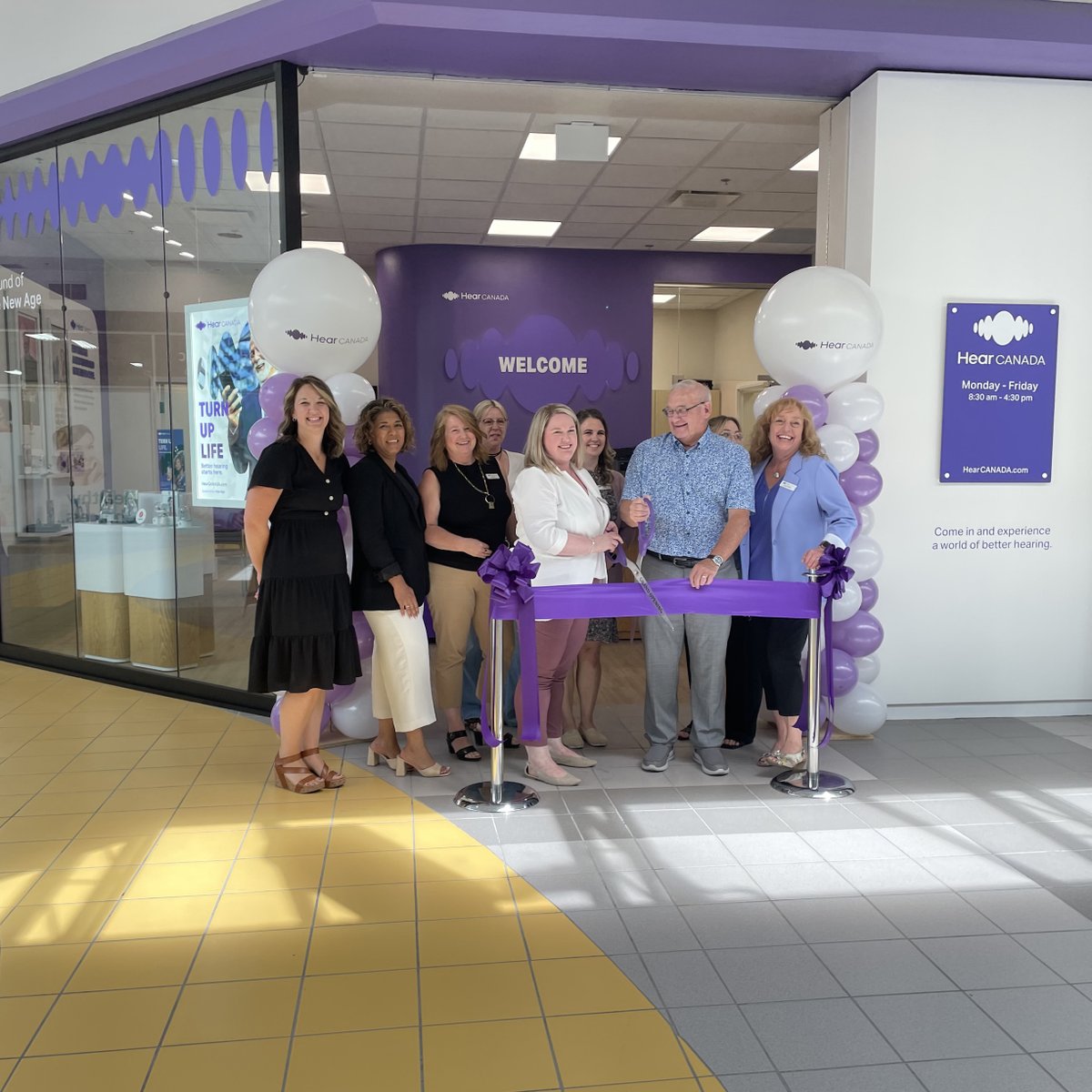 🎉 The grand opening of HearCANADA Lindsay's new location at Lindsay Square Mall was a huge success yesterday. Our enhanced centre is ready to bring you even better sound experiences. Join us as we embark on this new chapter of growth!