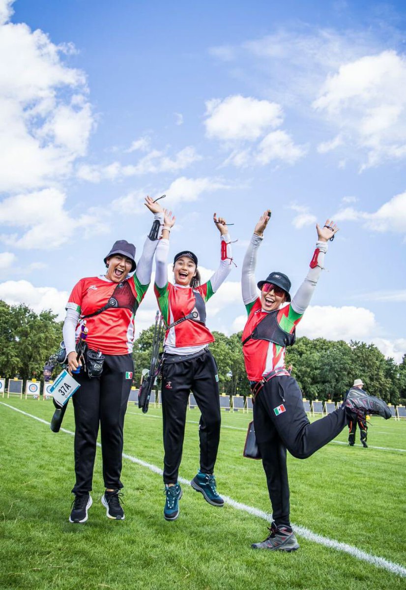 todomenosfut's tweet image. GANAN BOLETO A PARÍS PARA 🇲🇽

Aída Roman, Alejandra Valencia y Ángela Ruíz durante el Mundial de Tiro con Arco en #Berlin2023 consiguieron el boleto para México a los próximos Juegos Olímpicos #Paris2024 al acceder a semis.