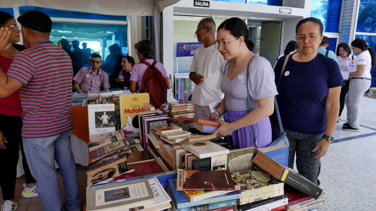 La 18ª Feria Internacional del Libro de Venezuela (Filven), capítulo Amazonas, toma Puerto Ayacucho, ciudad capital de la entidad, este jueves 3 de agosto, cuando se instala en la sede del Centro Cultural Amazonas.

venezuela-news.com/filven-toma-pu…

#YoIzoMiBandera