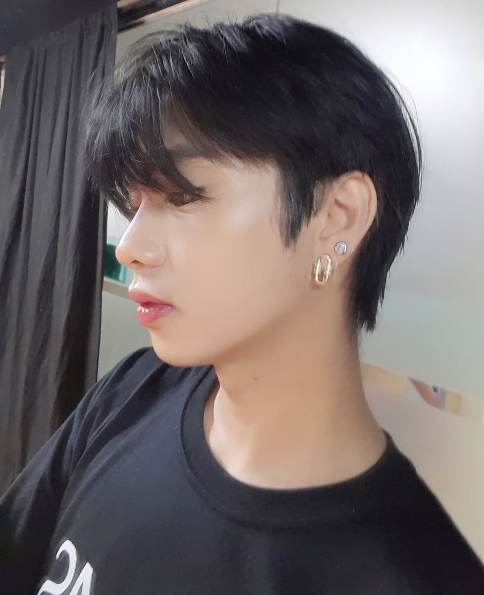 azter_alas's tweet photo. [c] https://t.co/0hTaKuT2g9 ✨️
#PROJECTZALAS #ALASRUANTO #TRAINEEÆ #ASTERISKTRAINEE https://t.co/bKX6joVtYR