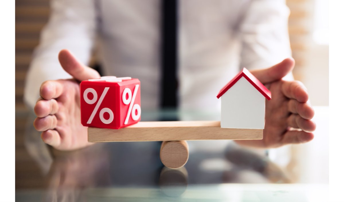 pure_finance's tweet photo. Lenders Cut Fixed Mortgage Deals – Rates Close to Peaking ✂️

Several major lenders have recently reduced rates on their fixed mortgage deals, suggesting that the surge in home loan costs may be reaching its peak at nearly 7%.

https://t.co/GishJXbJgT

#finance #money #BoEBR https://t.co/5pba8Rqv83
