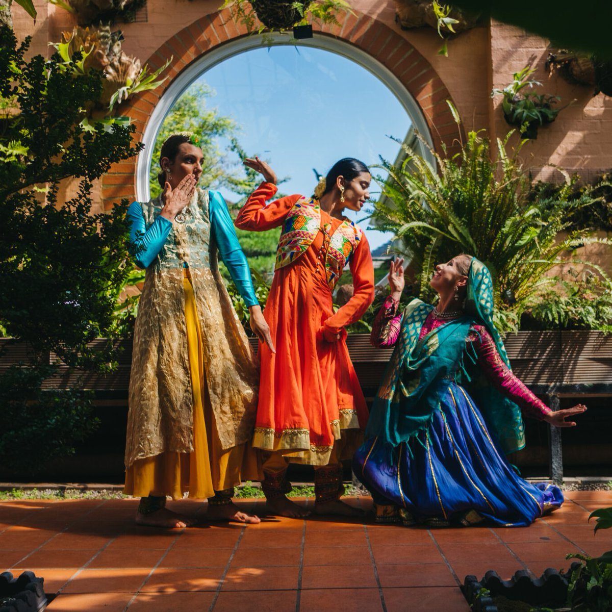 visit_bham's tweet photo. Our city’s talent knows no limits, and our diverse communities are what makes Birmingham unique.

Day 7 at @BhamFestival23 will highlight our communities' rich history and tradition.

Full schedule: https://t.co/JiDLPj38MG

#BirminghamFestival23 #BeBoldBeBrum https://t.co/mNOUqgcYEb