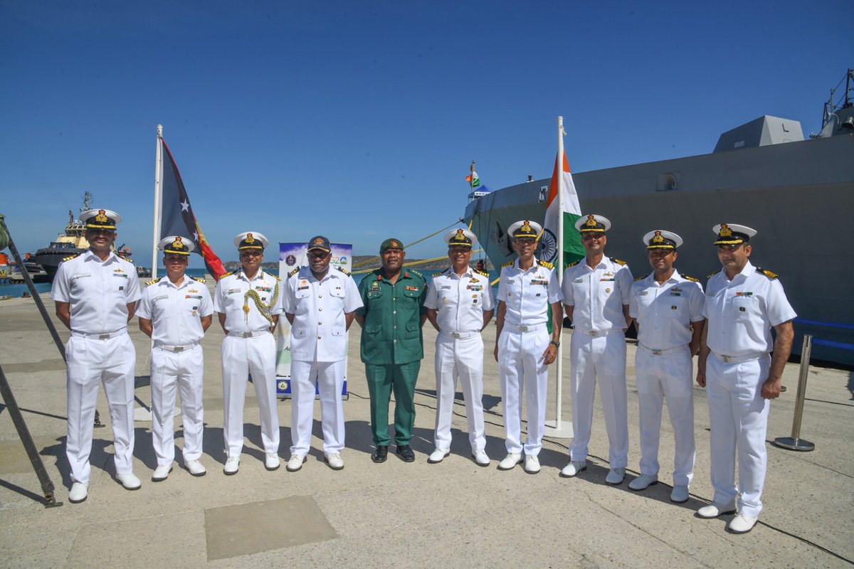 SpokespersonMoD's tweet photo. On 02 August 2023, Indian Naval Ships Sahyadri and Kolkata arrived at Port Moresby, strengthening maritime ties with Papua New Guinea 🇮🇳🤝🇵🇬 
#NavalDiplomacy #PartnersInSecurity

Read for more: https://t.co/EwMXN5RKW2 

@rajnathsingh 
@giridhararamane 
@indiannavy 
@ind_png https://t.co/0elg0p6ueN