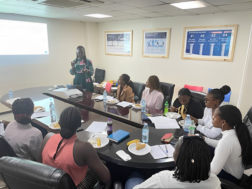 IpsosUganda's tweet photo. In July, we conducted a one-day training to mass communication students from @UCUniversity on media research, monitoring &amp; other solutions we offer. The session was led by our team of experienced professionals, including, Ms.@NkwanziVirginia, Ms.@Carol_Wanyonyi, &amp; Ms.@annagkedi. https://t.co/0ef5r69OUw