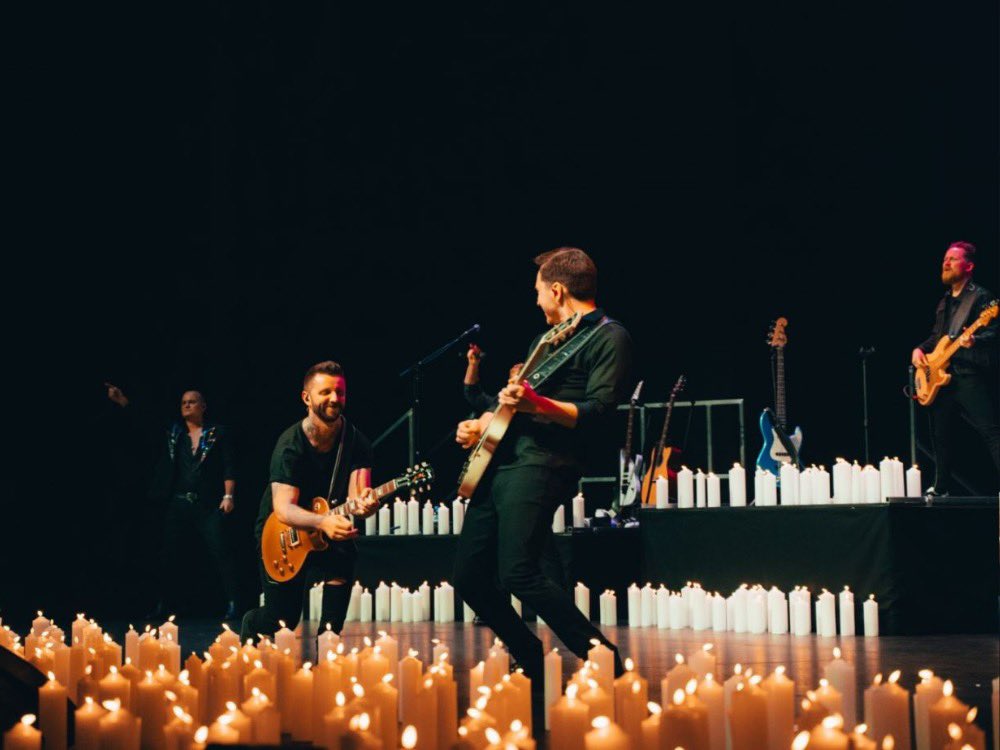 Ma_Egertons's tweet photo. Are you off to see "Queen by candle light" this Saturday at @Liverpool Empire ?
If so, why not pop into Ma's before the show? 
We have great drink offers, freshly made PIzzas and our famous Scouse!
2 x Bud  for £6
2 × Becks for £6
2 x Corona for £6.50. https://t.co/tO5qUSRZkP