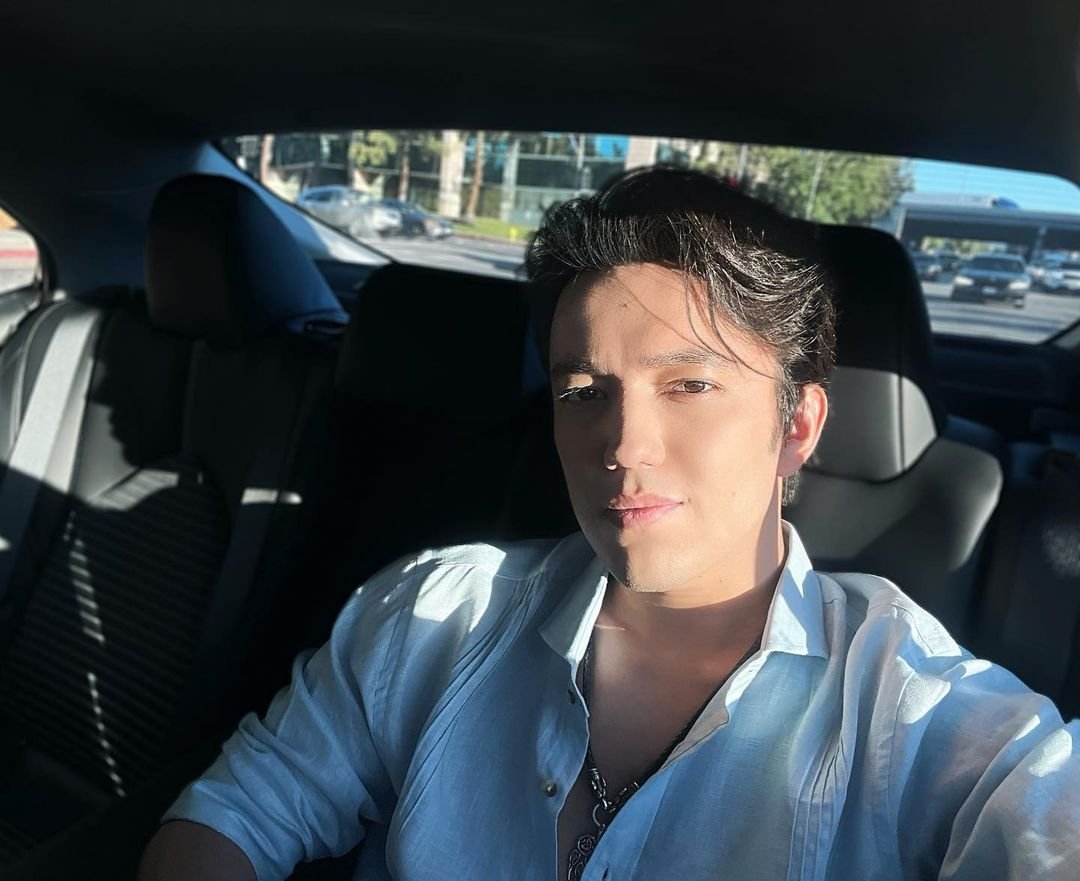 Sooo anyone here alive after Dimash's latest post? 
<a href="/dimash_official/">Dimash Qudaibergen</a> #DimashQudaibergen 
#Dimash_Omir #Omir