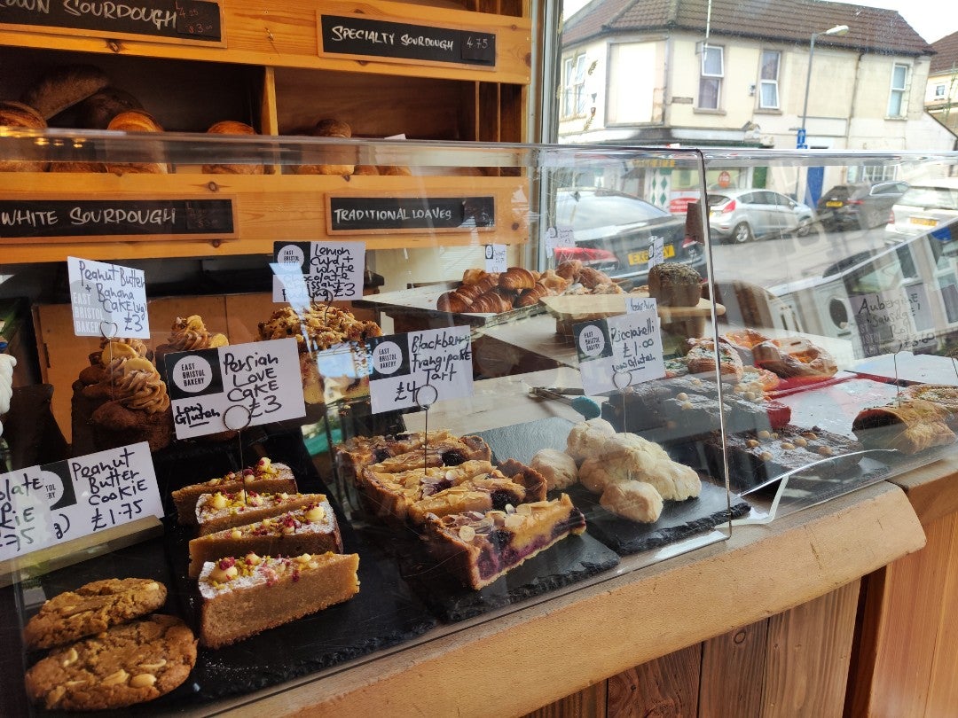 volkermampft's tweet photo. Oh shit... Bin im Kaufrausch #eatnice (@ East Bristol Bakery - @eastbrisbakery) https://t.co/4y9n7PIE33 https://t.co/pnZiVOPvKb