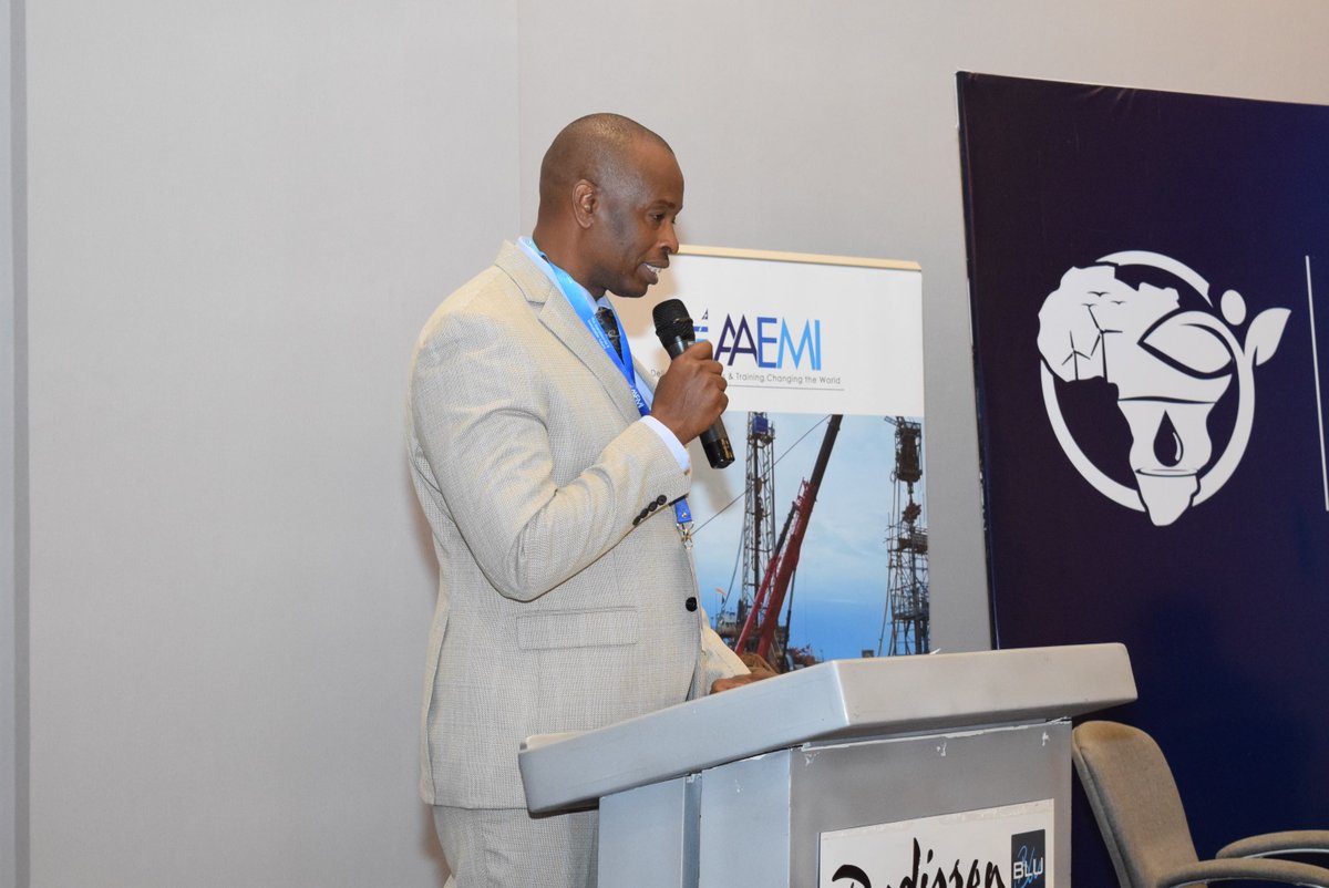 Eaogec's tweet photo. 🗣️ Keynote Speaker Alert! 🎙️ Excited to kick off the Clean Energy Conference with a welcome message from @StephenKuria_, a visionary leader in renewable energy research. Let's get ready to be inspired! #CleanEnergyConference2023 #KeynoteSpeaker #RenewableEnergy #WeAreLive #Africa https://t.co/ueBi0y9zgs