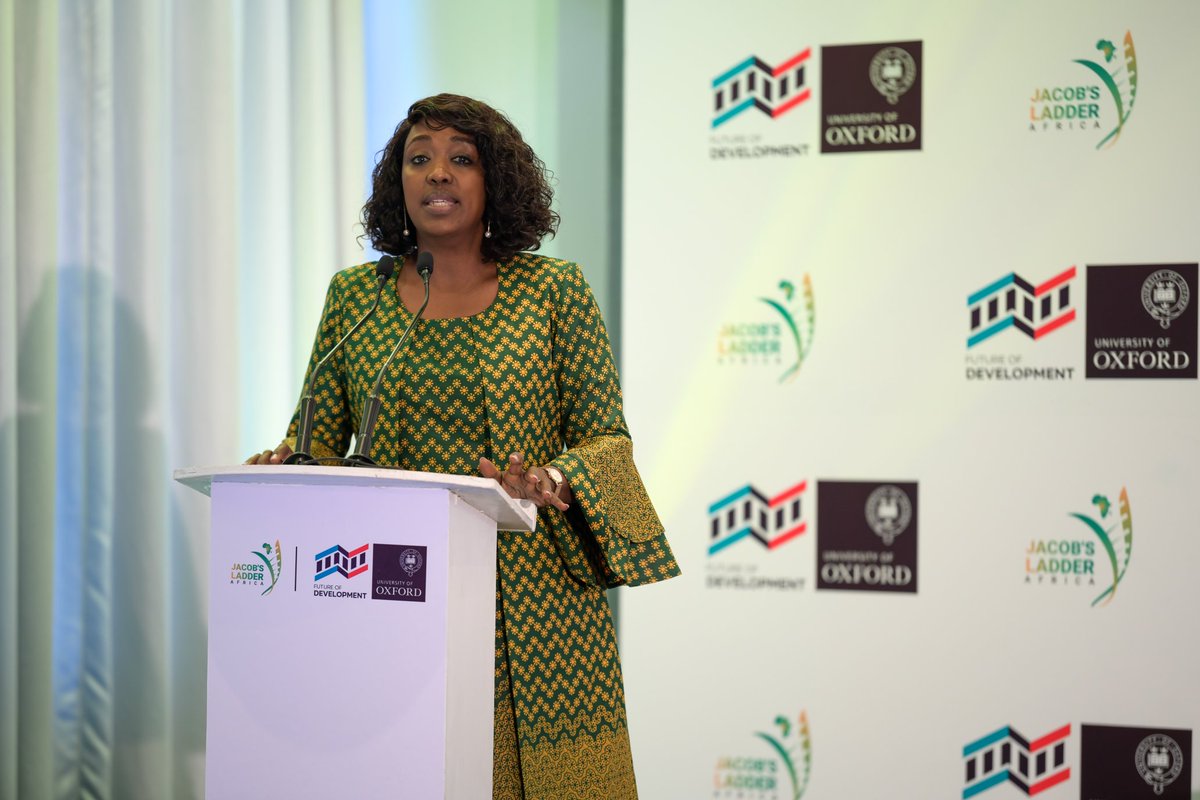 JacobsLadder_A's tweet image. Chief Guest - Ms Sheila Shefo Mbiru, Head of Programs, First Lady Environment and Climate Change Awards, Office of the First Lady, Mama Doing Good

#GreenLivelihoodsAfrica 

@MamaDoingGood @FirstLadyKenya @oxmartinschool @UniofOxford @MastercardFdn @EnviClimateC_Ke @TutuFellows