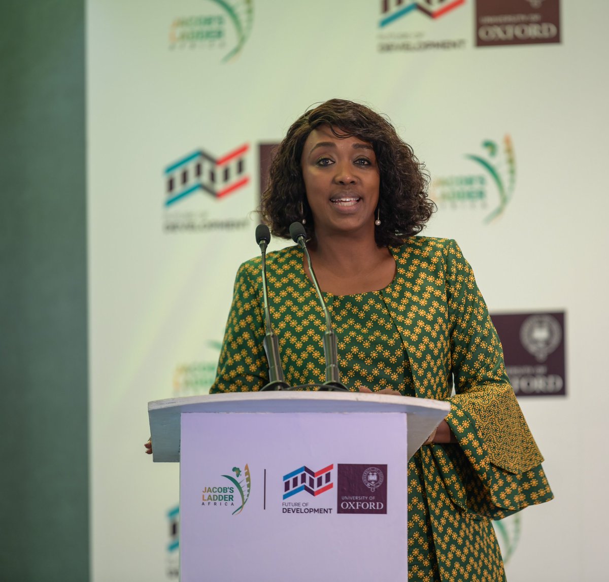 JacobsLadder_A's tweet image. Chief Guest - Ms Sheila Shefo Mbiru, Head of Programs, First Lady Environment and Climate Change Awards, Office of the First Lady, Mama Doing Good

#GreenLivelihoodsAfrica 

@MamaDoingGood @FirstLadyKenya @oxmartinschool @UniofOxford @MastercardFdn @EnviClimateC_Ke @TutuFellows