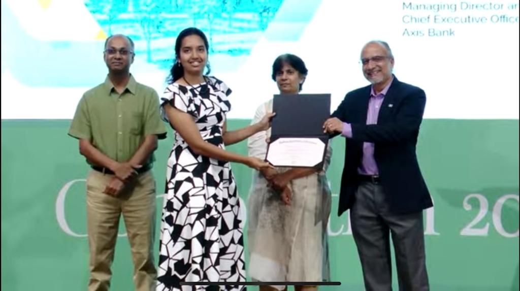 Nikhita Kirthivasan tweet media