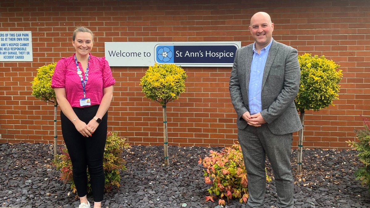 StAnnsHospice's tweet photo. HCB Solicitors supported us with our #WillMonth campaign 🙌

They gave up their time to prepare their clients Will, and instead of charging their usual fee, they invited clients to donate to our hospice.

We'd like to thank HCB Solicitors and their clients for their generosity 💙 https://t.co/r2Q9wqTqFT