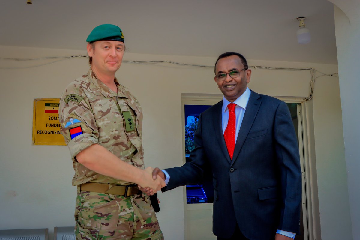 SomalilandMod's tweet photo. The Director General Mustafe Cumar Farax has welcomed the newly appointed British Defence Attaché Lieutenant Colonel Ash Wiseman for Somaliland and Somalia at the Ministry of Defence headquarters in Hargeisa. https://t.co/wVD7ZXjUhO