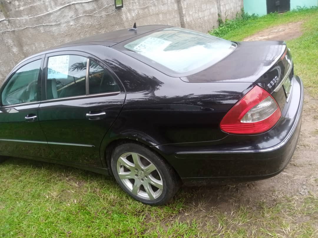 Ambitiousrhatty's tweet photo. Direct toks 
Mercedes Benz E350 4matic
Accident free
5.5m (slightly negotiable)
Location: Benin https://t.co/QxNKl9RrTZ