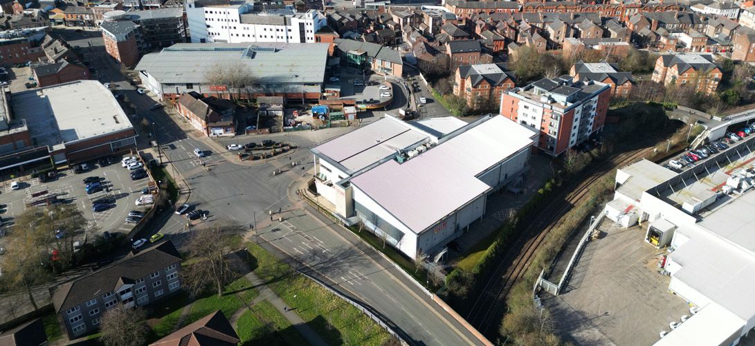 16realestate's tweet photo. Pleased to confirm another off market investment acquisition - Denmark Street, Altrincham on behalf of Novo Property Group.

A high yielding, secure income purchase with future redevelopment potential in the heart of Altrincham Town Centre. https://t.co/qwPogxcoxC