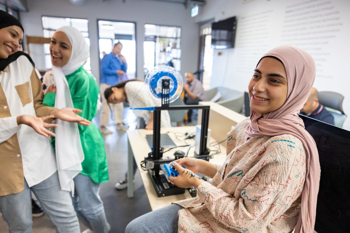 Enabel_Belgium's tweet photo. When it comes to #innovation, how to balance risks and rewards? How to set priorities? How to verify their effectiveness &amp; scalability?
We teamed up with the @OECD to evaluate our innovation investments in 🇧🇯🇲🇦🇵🇸

➡️Read the main findings: https://t.co/zJNKiavYL4

#EnablingChange https://t.co/4lJ5Ls45rx