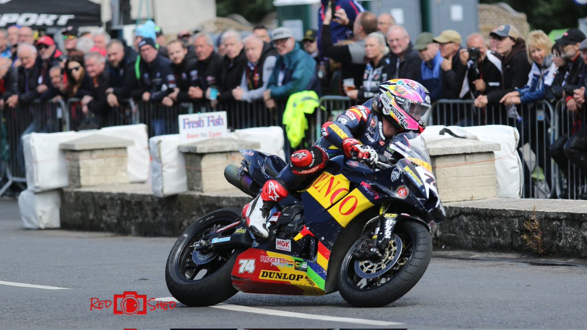 MMcC_Armoy's tweet photo. @DaveyTodd74 at Armoy23
@ArmoyRoadRaces https://t.co/Jfxr4E0PB7