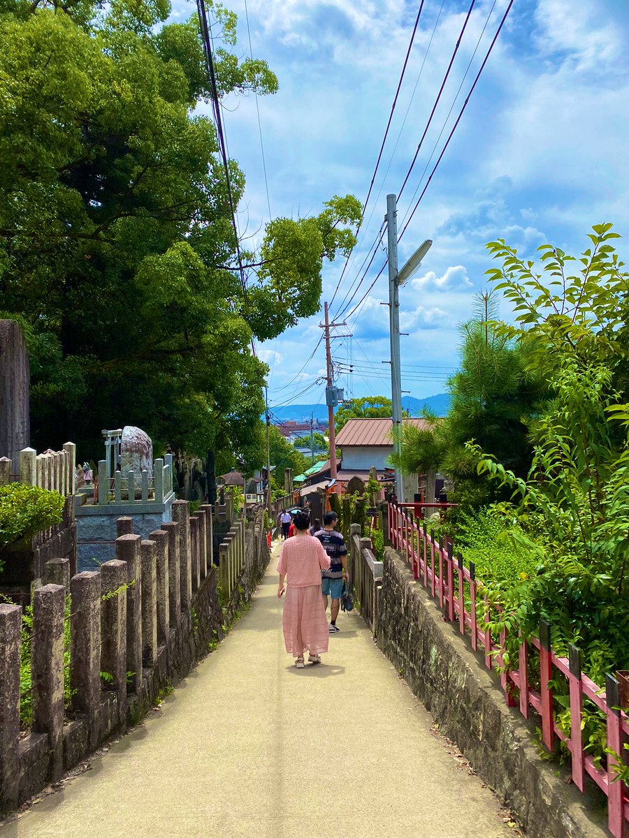 tabimasa's tweet photo. 与那国島＆与論島行けなかった変わりに京都へ。
クソ暑かった���
次は行かせて下さいとお願いしま��た。 https://t.co/xh7XuC3Sup
