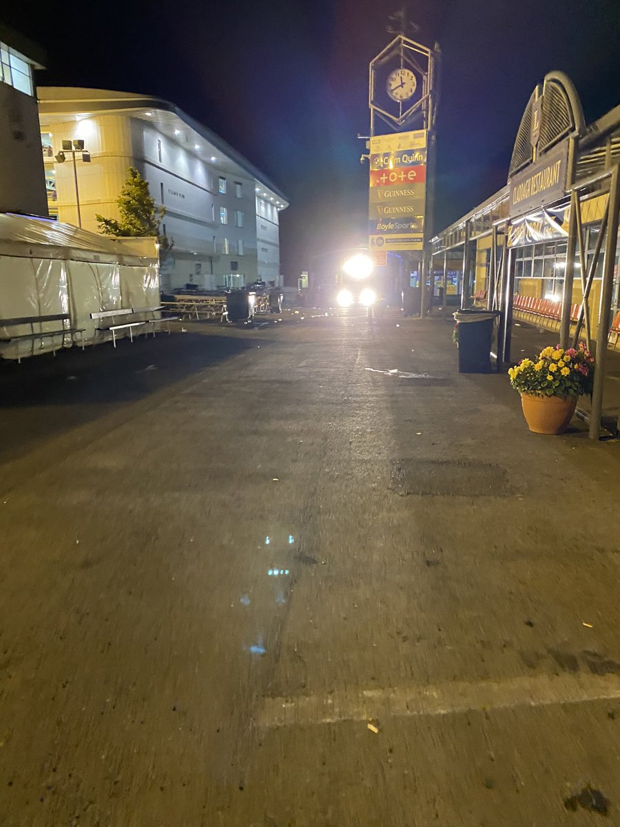 andrewsherry's tweet photo. After the crowd @Galway_Races night crews come in to prep for the next morning. 

3 days down, 4 to go!!

#GalwayRaces #catering https://t.co/8b9WEn3dry