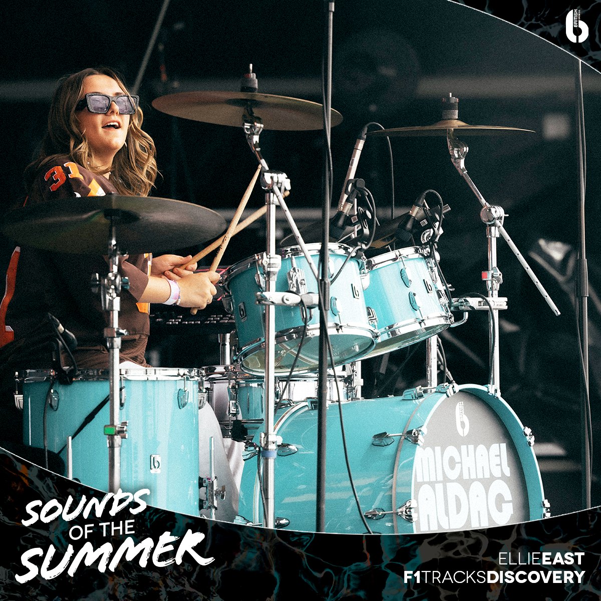 britishdrumco's tweet photo. #soundsofthesummer with Ellie East! Drumming for Michael Aldag at @F1 Tracks Discovery 🎧 🥁

📸 @sophbuckleyy #f1 #britishdrumco #michaelaldag #snaredrum #music #instrument #drum #drummer #drum #drumming #drumlife #drummers https://t.co/POmThhzUIM