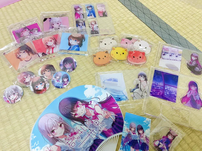 WAEN GALLERYさんから先ほどグッズのサンプルと特殊加工レイヤードアクリルをいただきましたいよいよ明日から開催です、よろしくお願いしましす