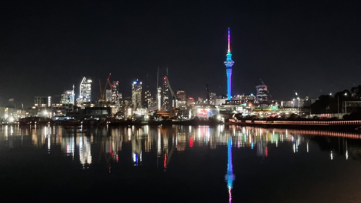 WebTaniwha's tweet photo. Stand tall, be proud Auckland.
@AucklandPride 
@Auckland_NZ 
@SkyCityGroup 
@SkyTowerFanClub 
#AirNZshareme https://t.co/OW324UuQnd