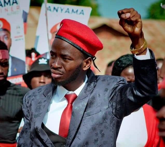 IkotMartha's tweet photo. In Gulu we believe life does not get better by chance, it gets better by change..
And that why were are seeking  for change ✊✊
#dictatorMustFall https://t.co/7bSVPVQGPZ