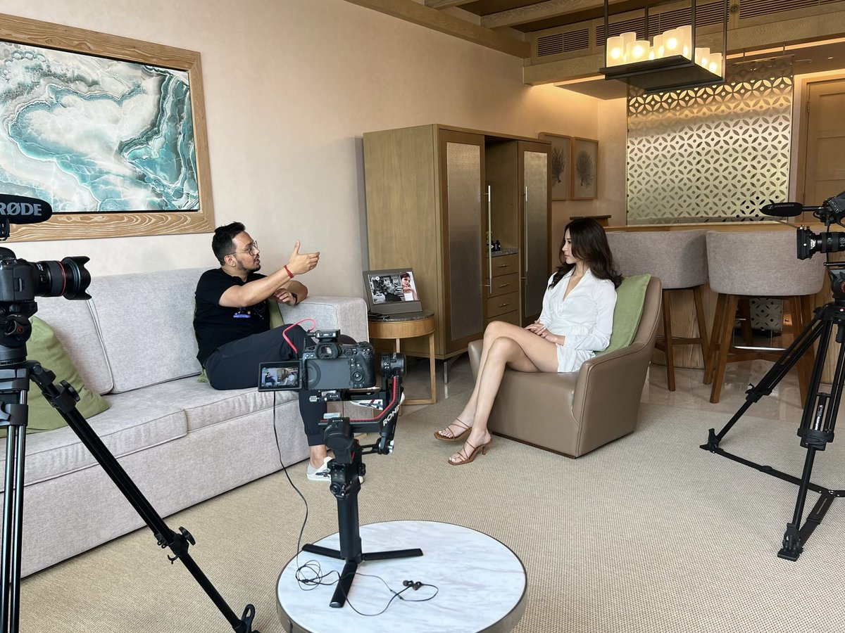 ChrissyJin's tweet image. My latest guest on the Chrissy’s Chronicle #Podcast was @sandeepnailwal ! 
Describe down below what emoji reminds you of @0xPolygon ! 💜🔮👾

youtu.be/FAuQJf9jGd0

#polygon #sandeep #btc #eth #crypto #web3