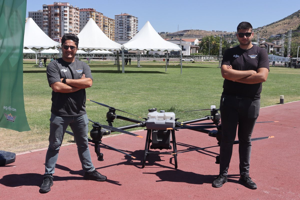 TALAS'TA DRONE DÖNEMİ!

kayserianadoluhaber.com.tr/talas-ta-drone…

#kayserianadoluhaber #kayserihaber #talasbelediyesi #droneileilaçlama #vektörlemücadele #kayseri #haber #sondakika