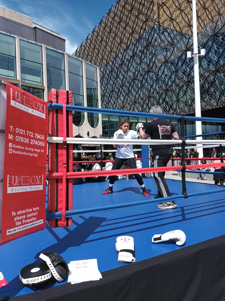 BhamFestival23's tweet photo. Fancy a challenge? Our Have-a-Go Zone in partnership with our friends @UnitedBy2022 will get the whole family moving. With table tennis, cricket, boxing and plenty more, try your hand at a different activity every day – we're open to all ages and skills, no excuses! https://t.co/Wa2HBg83un