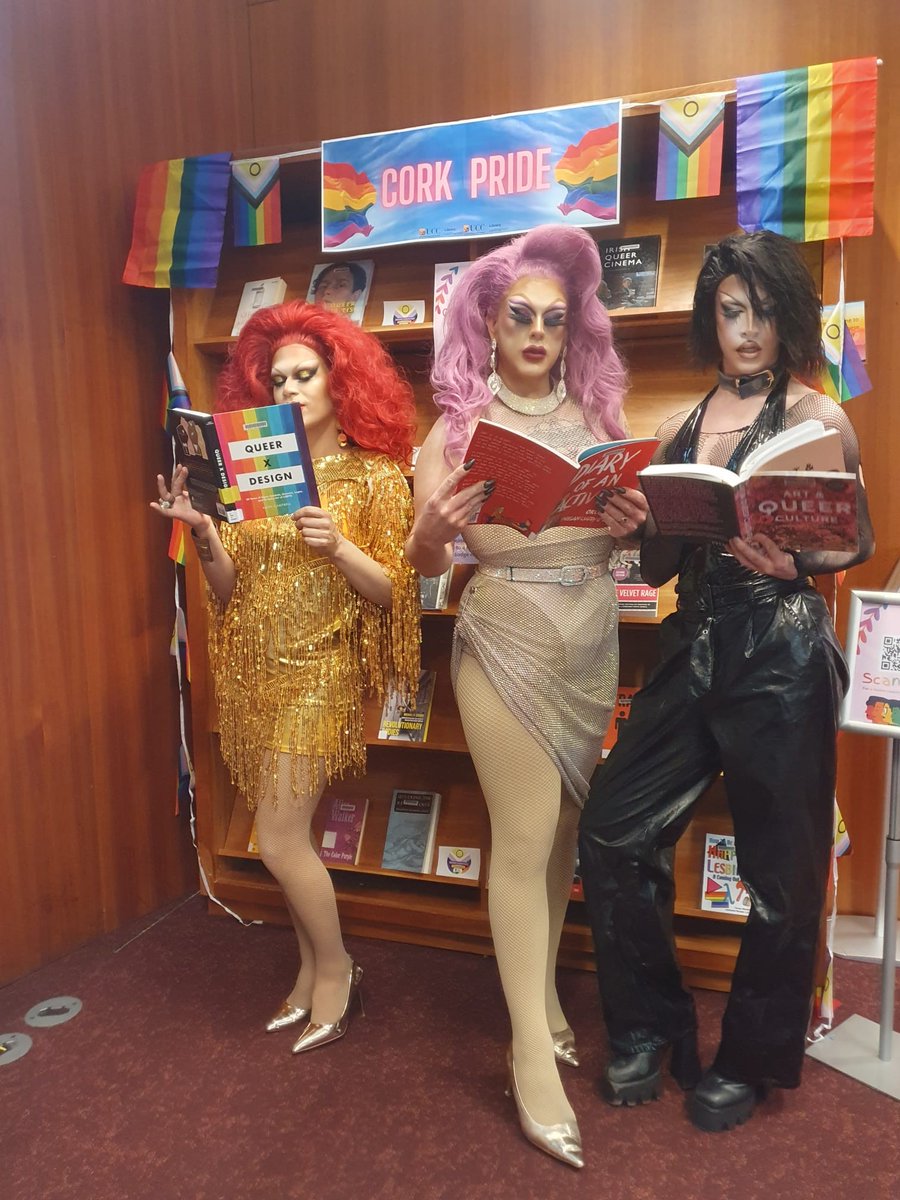 We're delighted to have had some visitors checking out our Pride Book Display this week. 🌈

Thanks Queen Mia Gold Letycha Le'synn Liam Bee for dropping in ❤️ 

@UCCEquality @UCCSU @ucc

#PrideisaProtest #CorkPride #UCCTogetherwithPride #UCCLeCheileleBród #libraries #librarylife