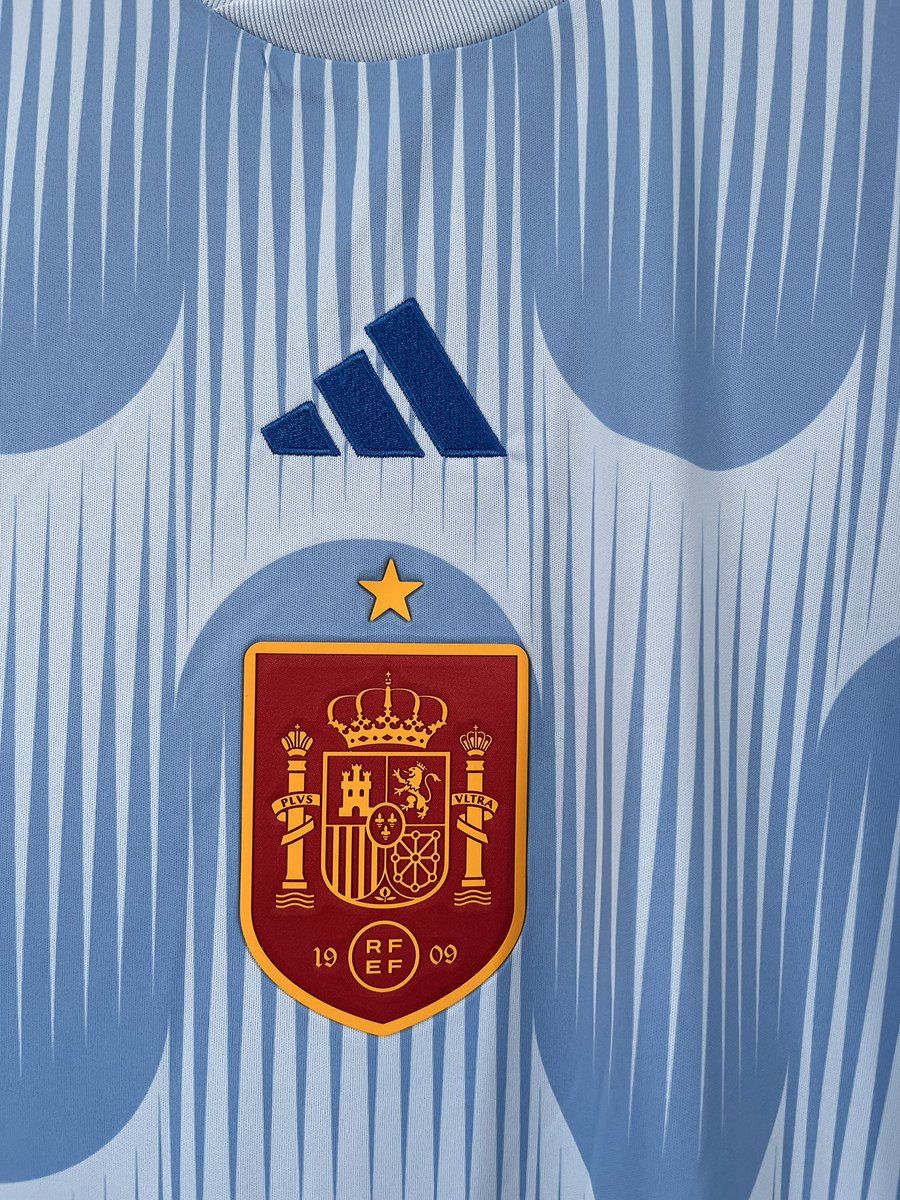 Spain 2022 away 🇪🇸